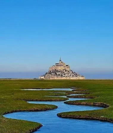 Chalet Proche Mont St Michel, Privatif En Option ,st Malo Saint-Marcan